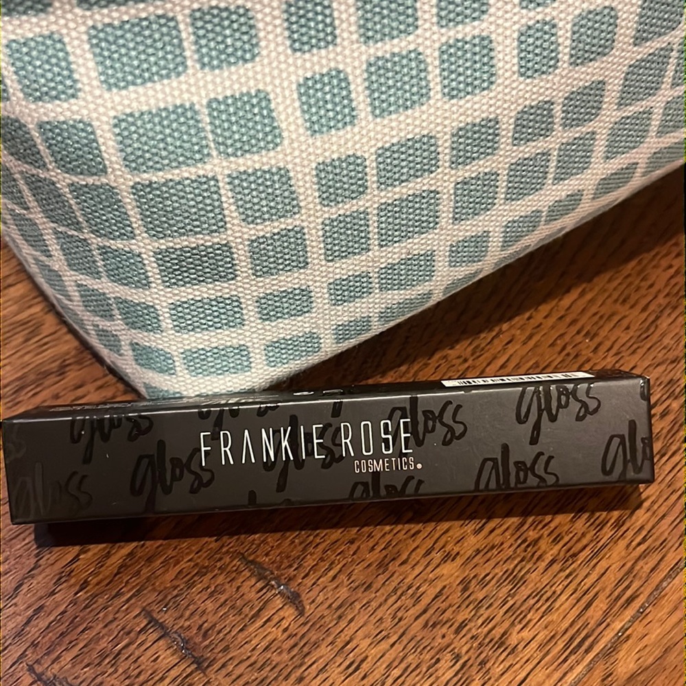 Frankie Rose Lip Gloss in Sugar